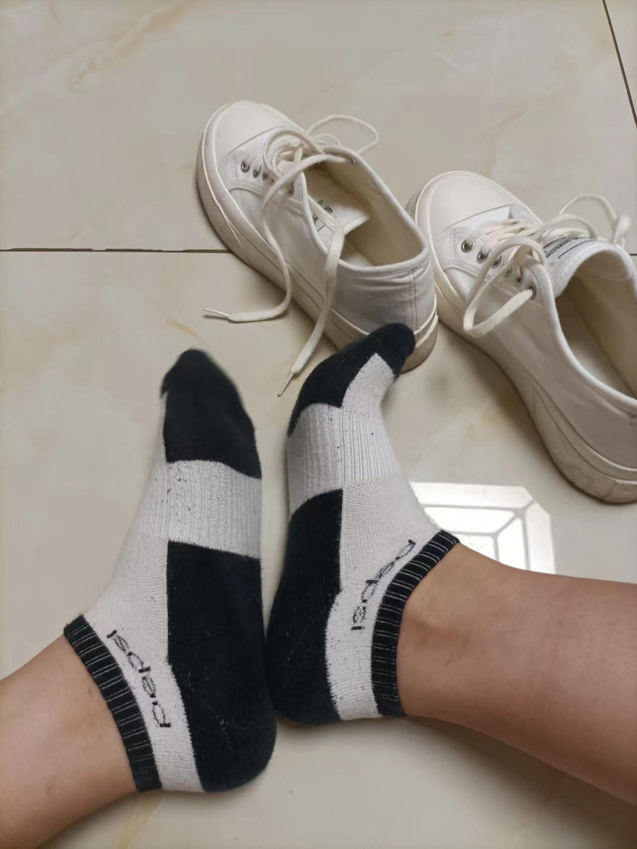 图片[34]-[誉铭传媒]袜足摄影 2022年《8月整合福利》二 （1）[84P] – 速更版-美库