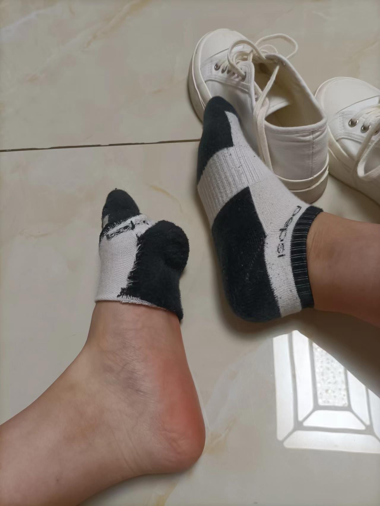 图片[37]-[誉铭传媒]袜足摄影 2022年《8月整合福利》二 （1）[84P] – 速更版-美库