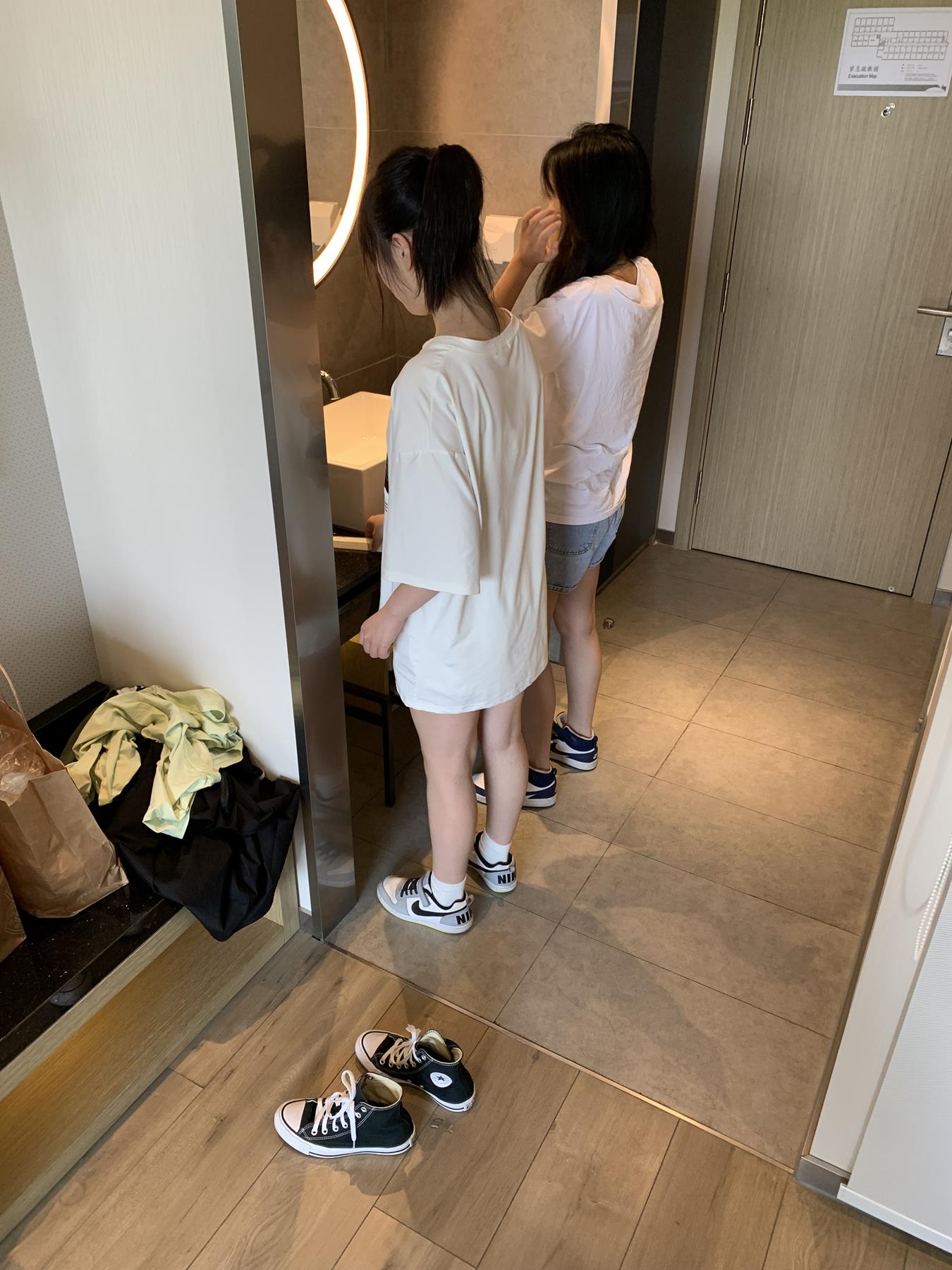 图片[31]-[誉铭传媒]袜足摄影 2022年《8月整合福利》二 （2）[49P] – 速更版-美库