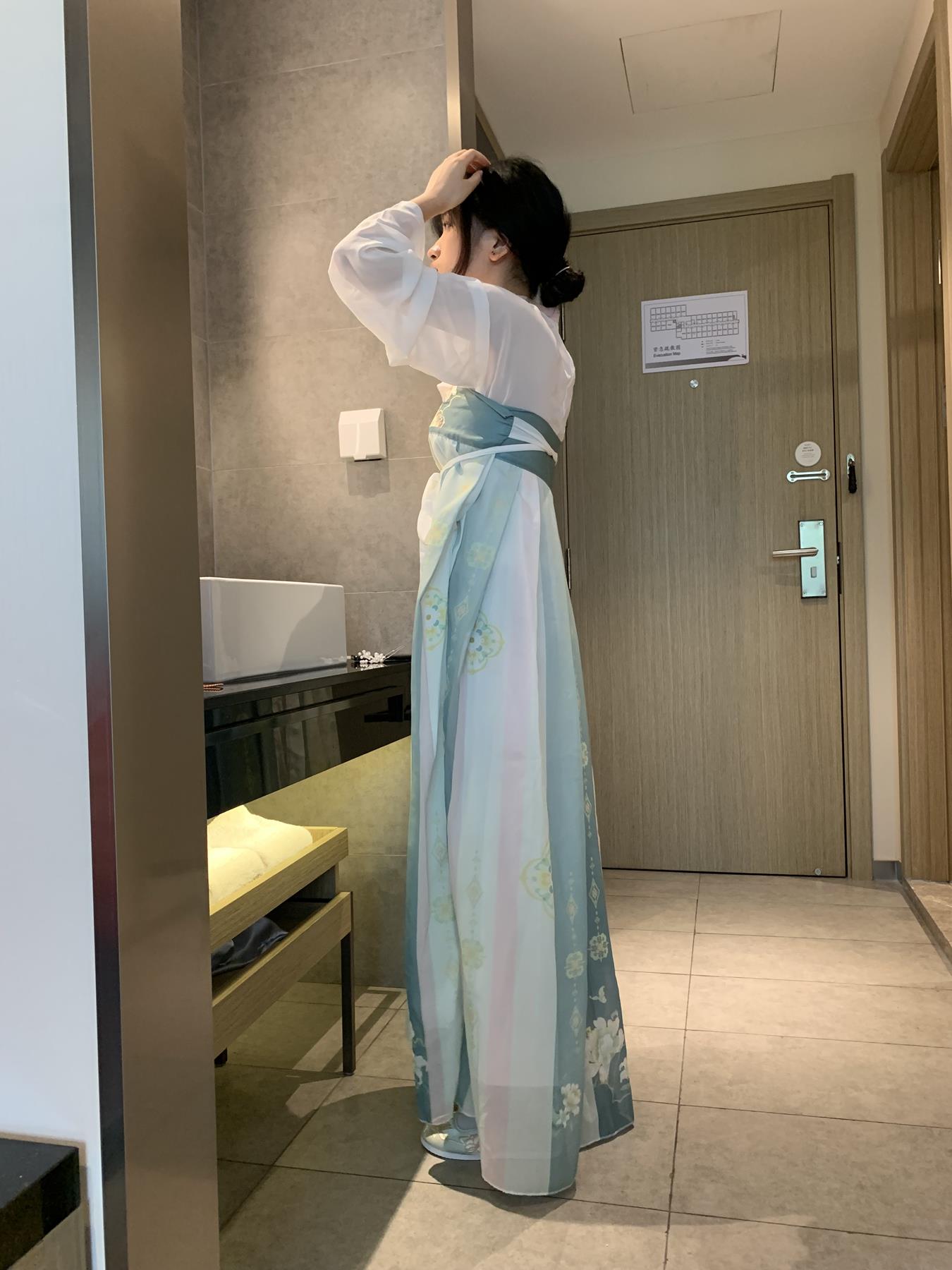 图片[80]-[誉铭传媒]袜足摄影 2022年《8月整合福利》二 （1）[84P] – 速更版-美库