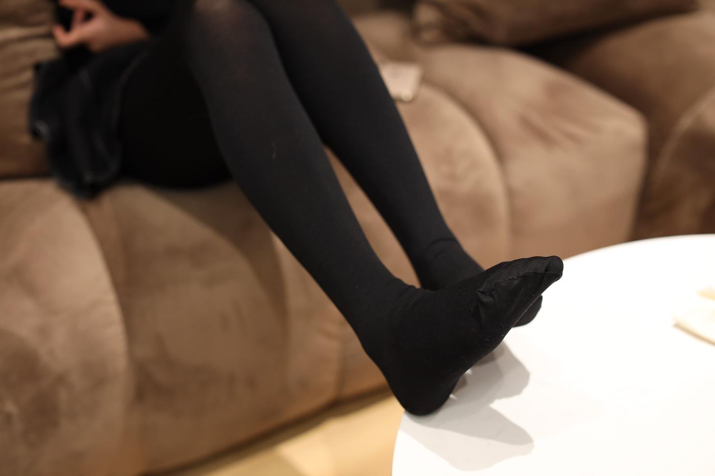 图片[11]-大西瓜爱牙膏-2020 02月活动 模特1（一） 牛仔裙厚黑丝 [62P] – 速更版-美库