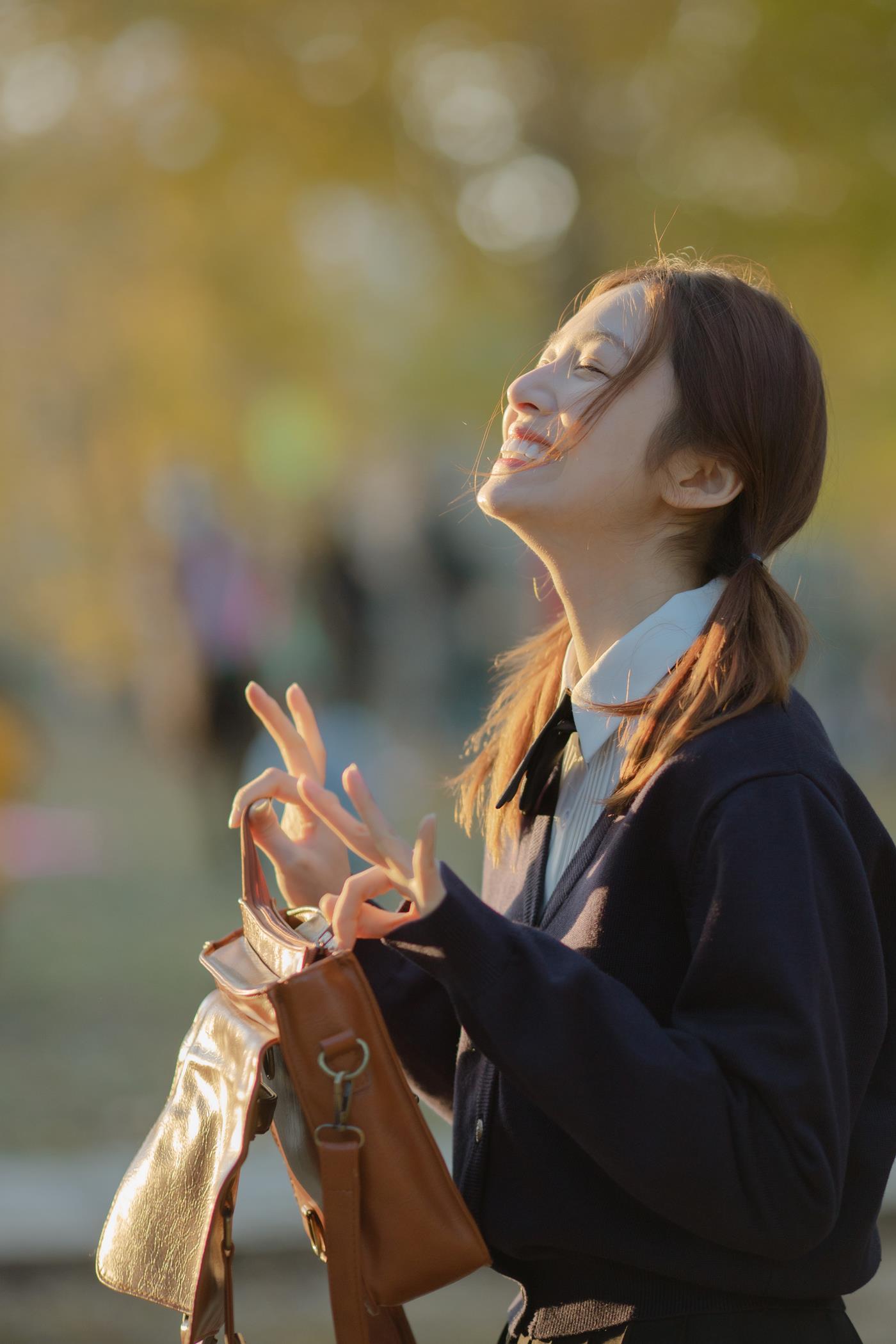 图片[16]-[YITUYU艺图语] 2022.01.19 秋天，陪你一起看银杏 朱云慧大魔王 [28P] – 速更版-美库