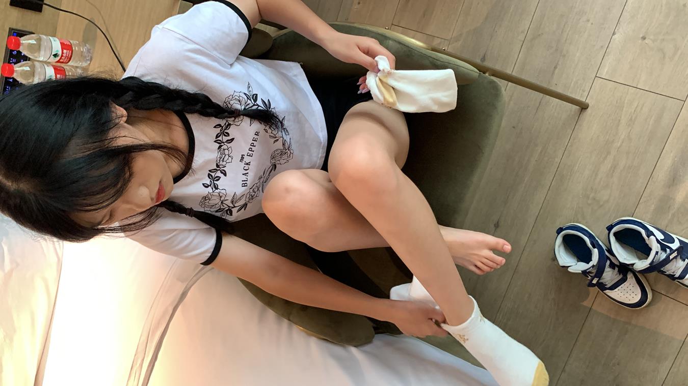 图片[17]-[誉铭传媒]袜足摄影 2022年《9月整合福利》(1) [84P] – 速更版-美库