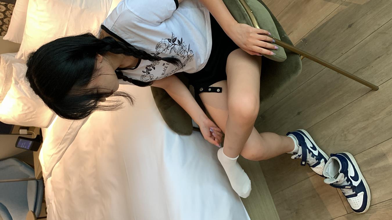 图片[27]-[誉铭传媒]袜足摄影 2022年《9月整合福利》(1) [84P] – 速更版-美库