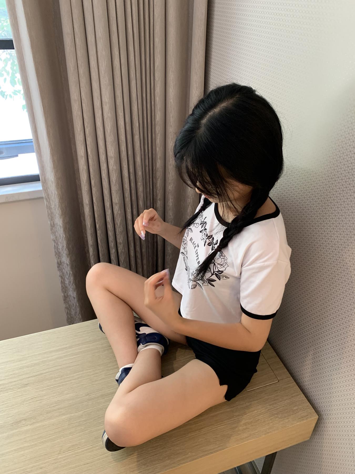 图片[30]-[誉铭传媒]袜足摄影 2022年《9月整合福利》(1) [84P] – 速更版-美库