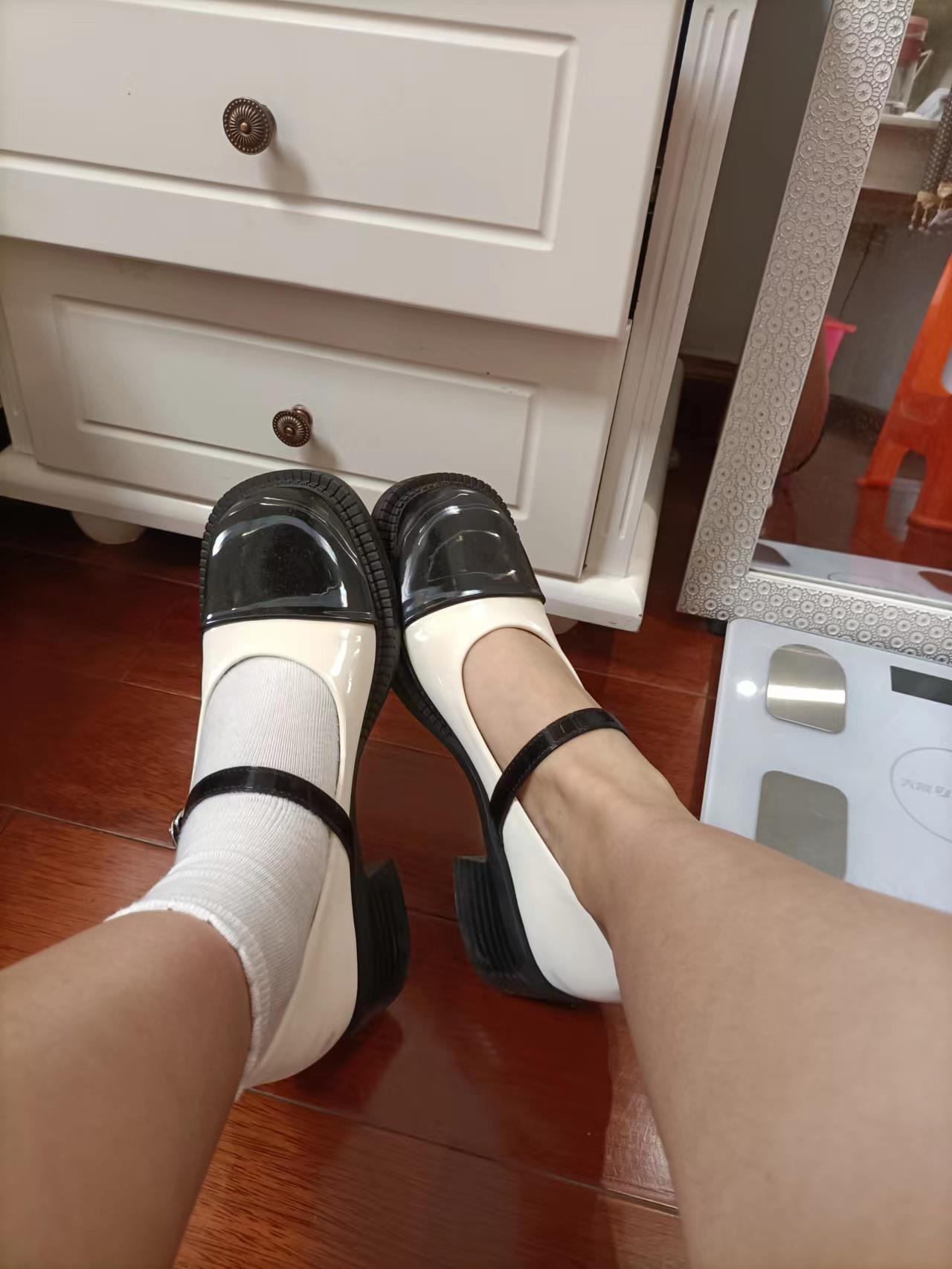 图片[35]-[誉铭传媒]袜足摄影 2022年《9月整合福利》(1) [84P] – 速更版-美库