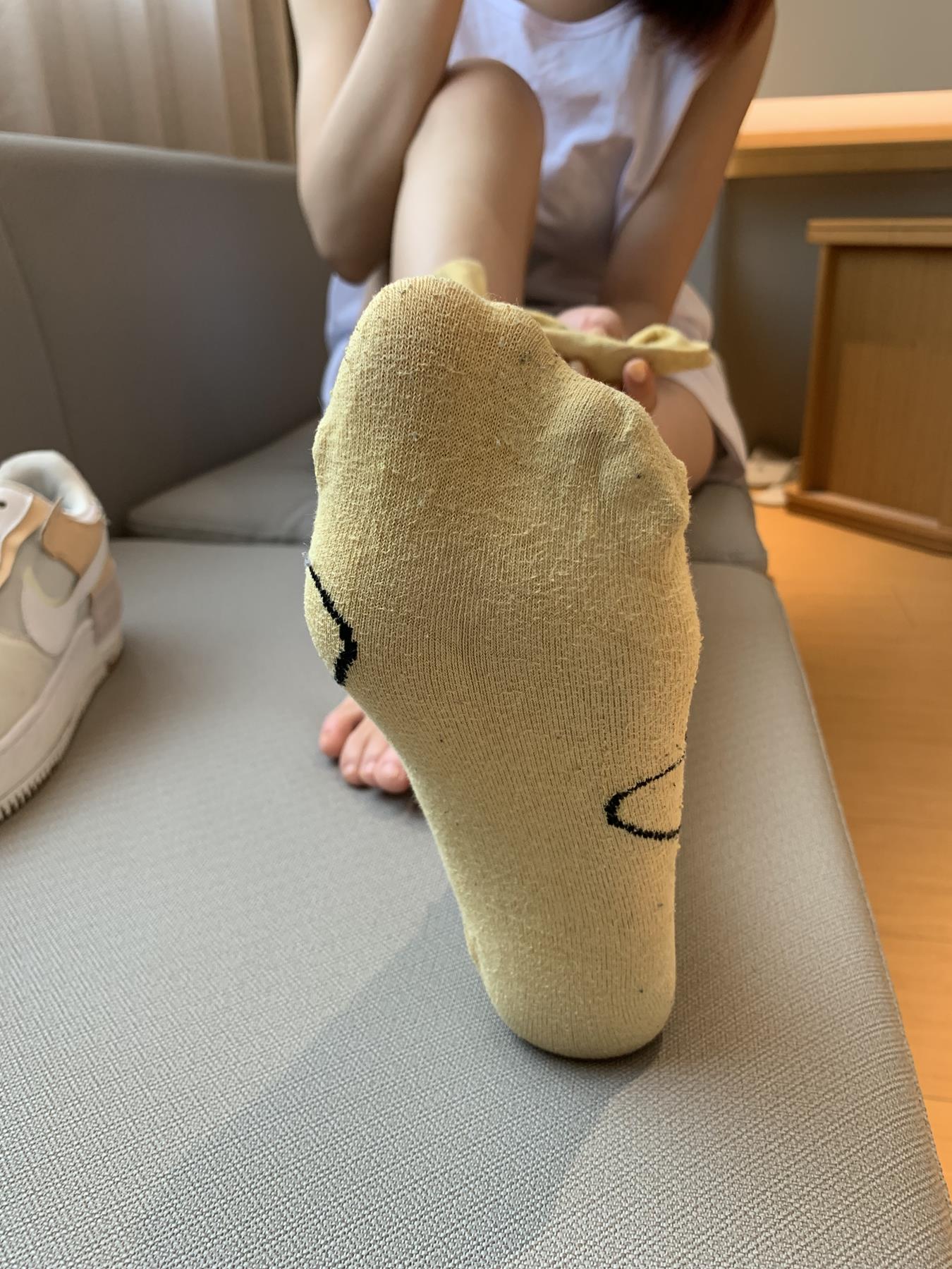 图片[27]-[誉铭传媒]袜足摄影 2022年《9月整合福利》(2) [44P] – 速更版-美库