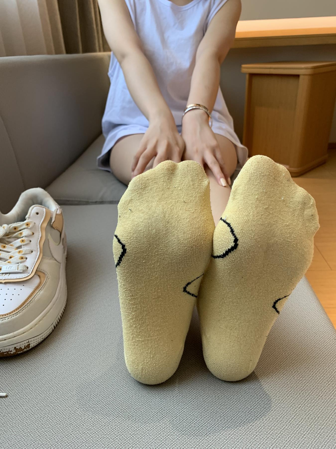 图片[35]-[誉铭传媒]袜足摄影 2022年《9月整合福利》(2) [44P] – 速更版-美库