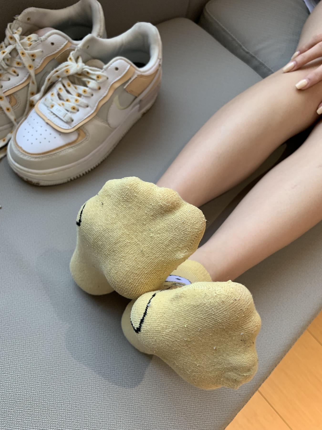 图片[37]-[誉铭传媒]袜足摄影 2022年《9月整合福利》(2) [44P] – 速更版-美库