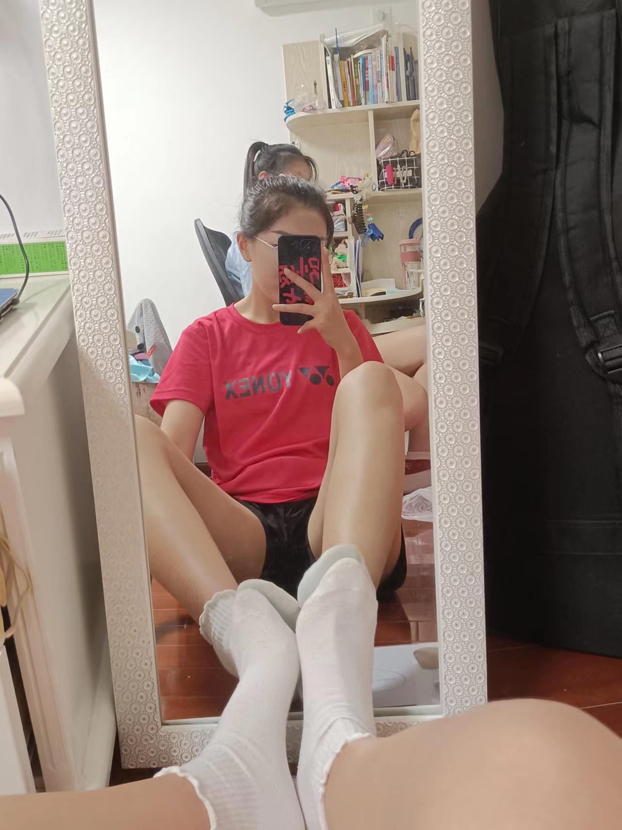 图片[67]-[誉铭传媒]袜足摄影 2022年《9月整合福利》(1) [84P] – 速更版-美库