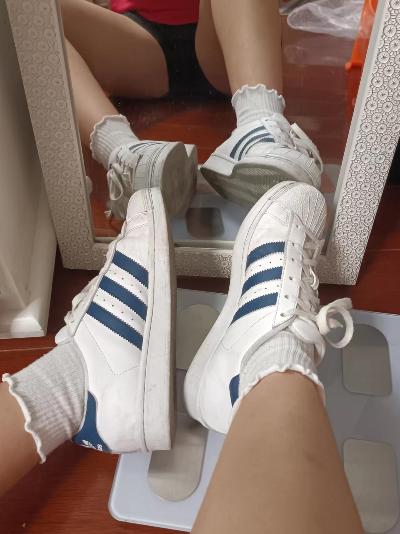 图片[68]-[誉铭传媒]袜足摄影 2022年《9月整合福利》(1) [84P] – 速更版-美库