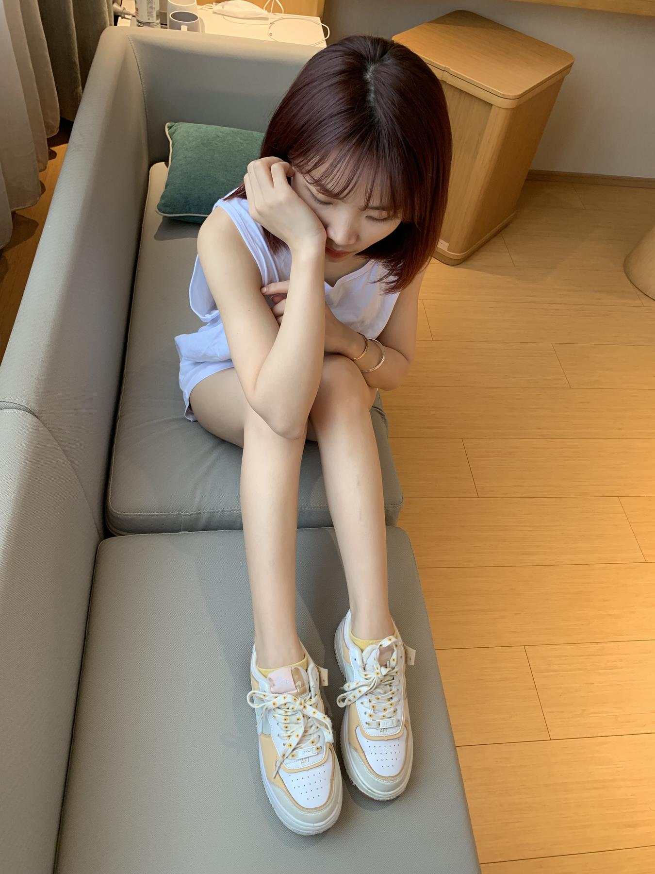 图片[45]-[誉铭传媒]袜足摄影 2022年《9月整合福利》(2) [44P] – 速更版-美库