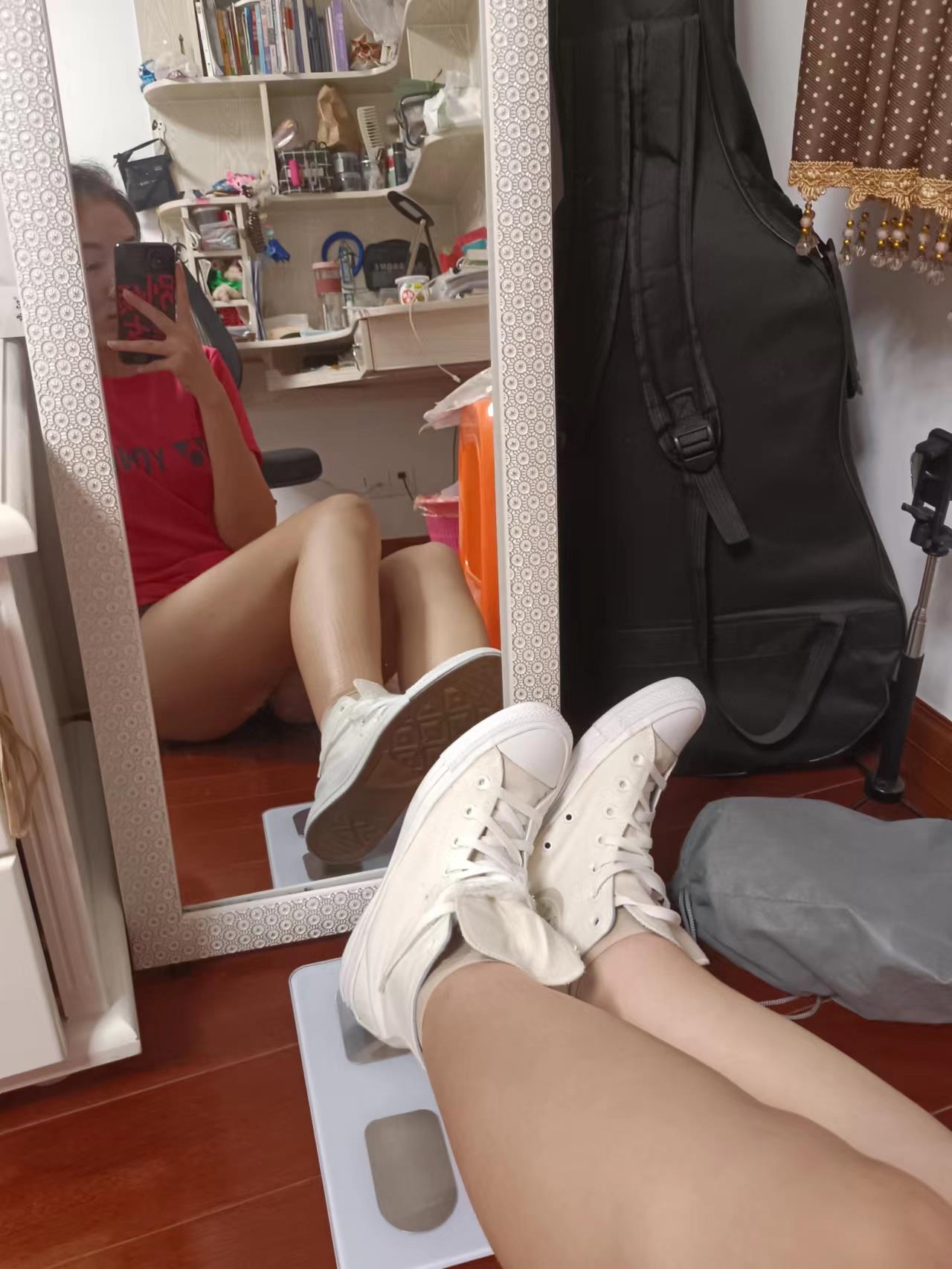 图片[78]-[誉铭传媒]袜足摄影 2022年《9月整合福利》(1) [84P] – 速更版-美库