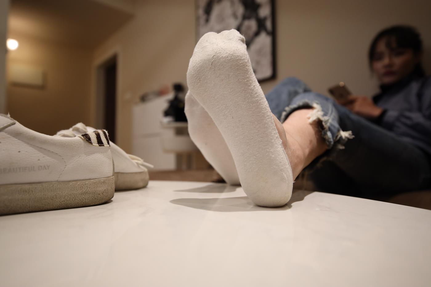 图片[18]-大西瓜爱牙膏-2020 02月活动 模特2（二） 棉袜裸足 [93P] – 速更版-美库