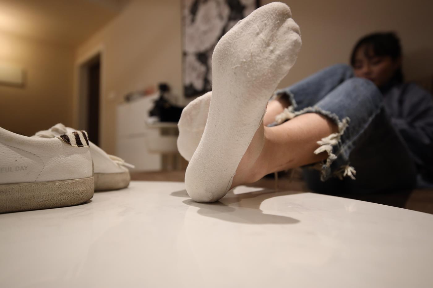 图片[19]-大西瓜爱牙膏-2020 02月活动 模特2（二） 棉袜裸足 [93P] – 速更版-美库