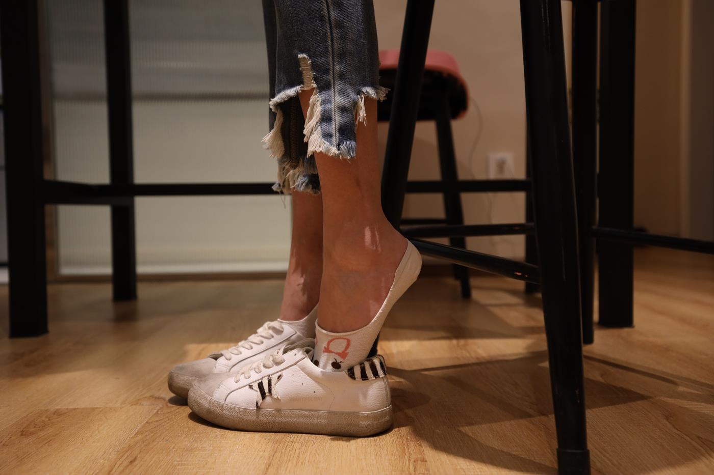 图片[89]-大西瓜爱牙膏-2020 02月活动 模特2（二） 棉袜裸足 [93P] – 速更版-美库