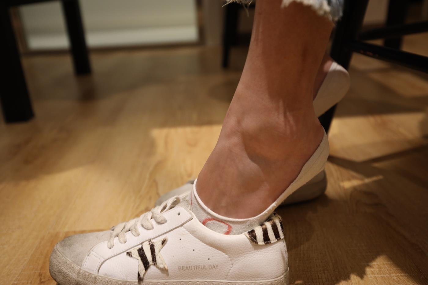 图片[90]-大西瓜爱牙膏-2020 02月活动 模特2（二） 棉袜裸足 [93P] – 速更版-美库