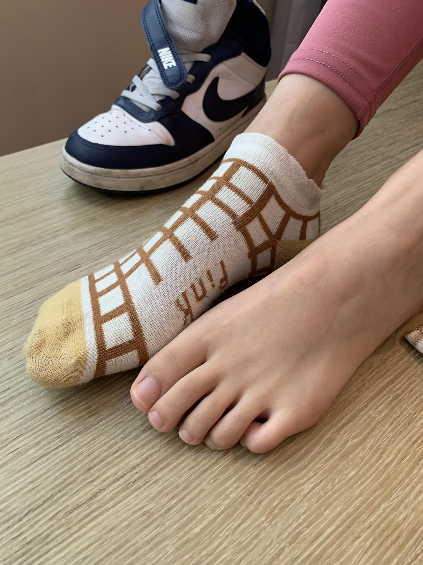 图片[17]-[誉铭传媒]袜足摄影 2022年《10月整合福利》[130P] – 速更版-美库