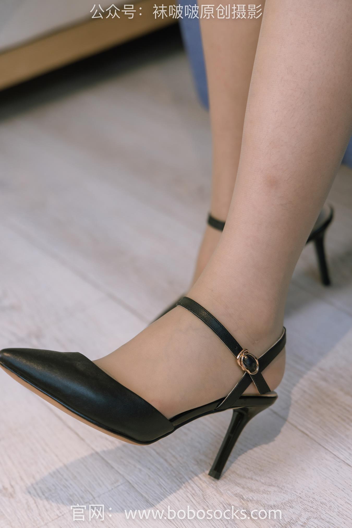 图片[26]-[BoBoSocks袜啵啵]NO.148 小淳-高跟鞋、咖啡丝、银行制服[140P] – 速更版-美库