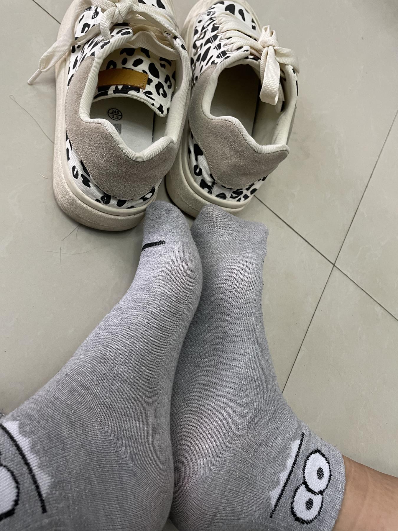 图片[56]-[誉铭传媒]袜足摄影 2022年《10月整合福利》[130P] – 速更版-美库