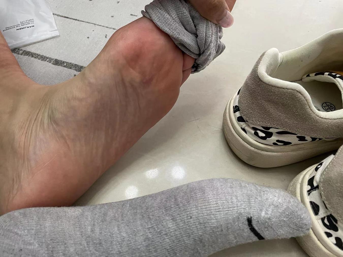 图片[60]-[誉铭传媒]袜足摄影 2022年《10月整合福利》[130P] – 速更版-美库