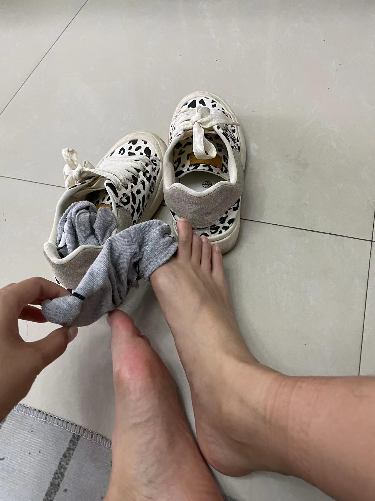 图片[70]-[誉铭传媒]袜足摄影 2022年《10月整合福利》[130P] – 速更版-美库