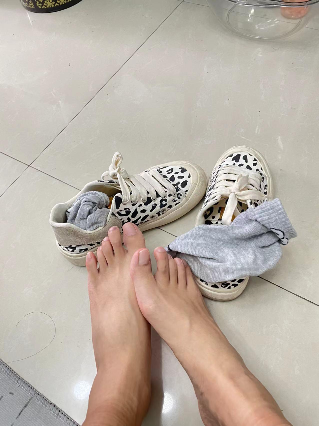 图片[76]-[誉铭传媒]袜足摄影 2022年《10月整合福利》[130P] – 速更版-美库