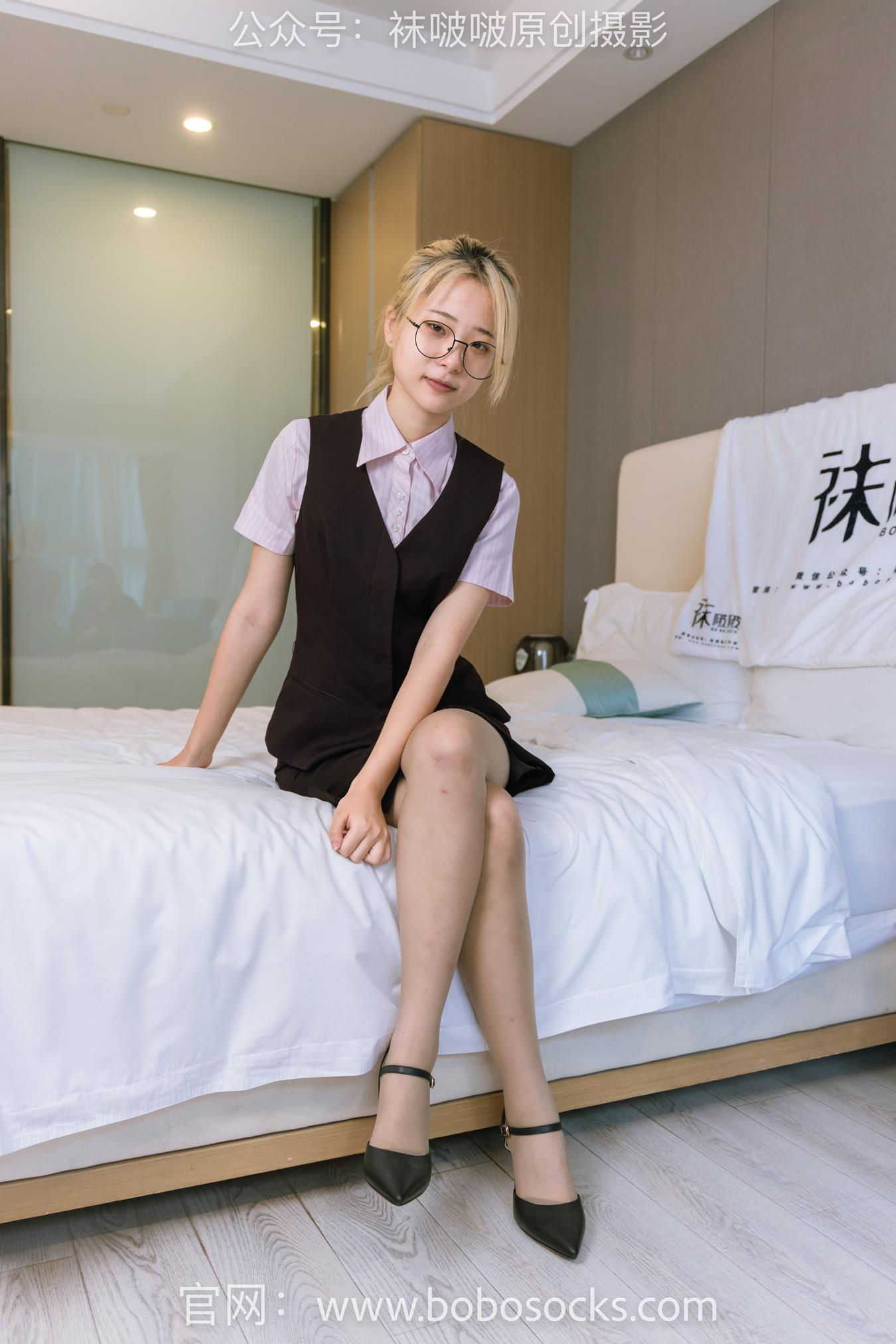 图片[137]-[BoBoSocks袜啵啵]NO.148 小淳-高跟鞋、咖啡丝、银行制服[140P] – 速更版-美库