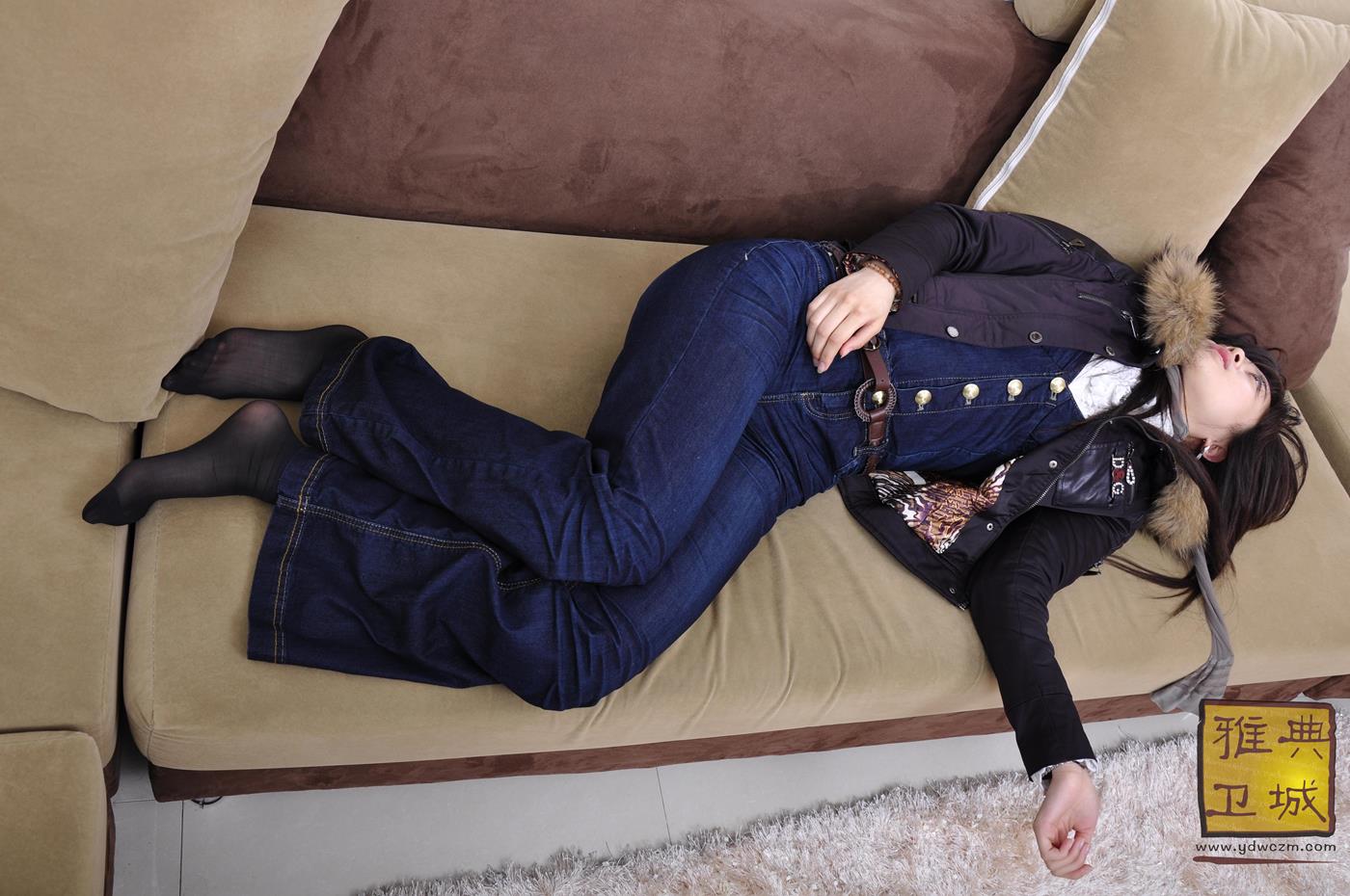 图片[27]-雅典卫城 牛仔裤黑短丝 2010-031 （1）[76P] – 速更版-美库