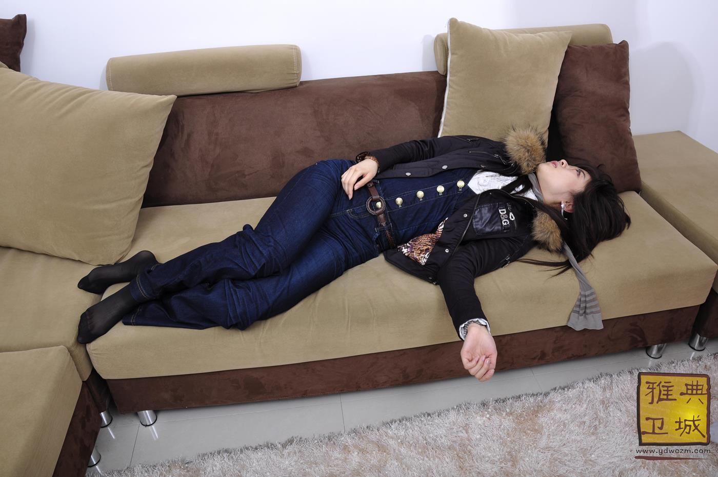 图片[30]-雅典卫城 牛仔裤黑短丝 2010-031 （1）[76P] – 速更版-美库