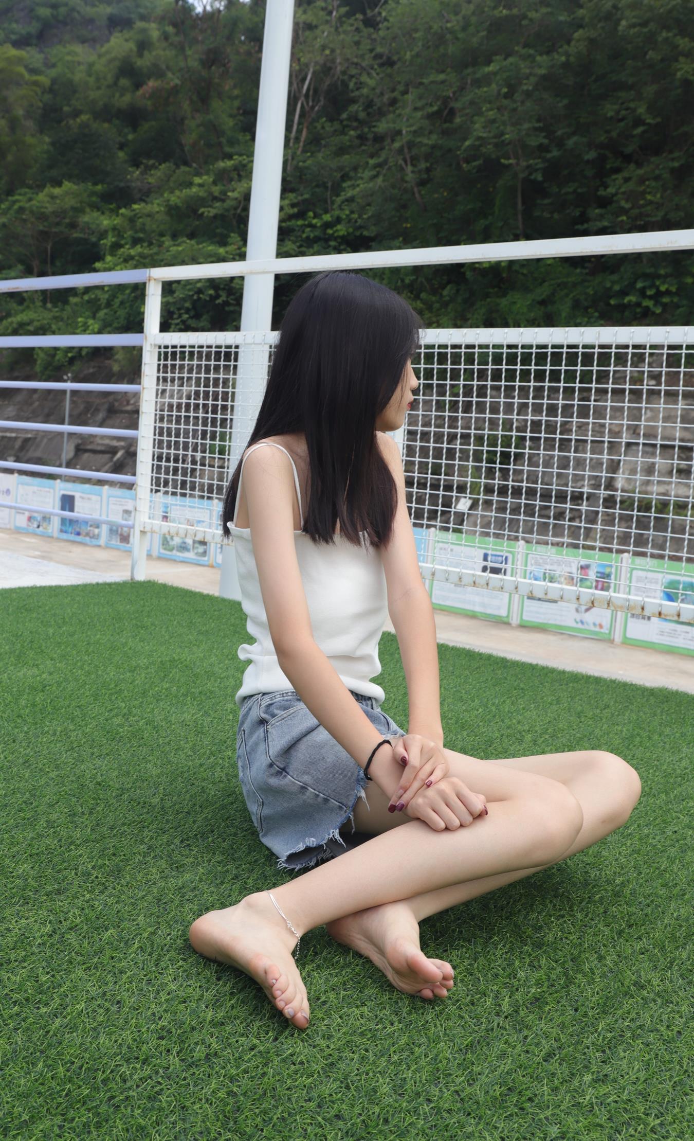 图片[17]-Pary摄影 NO.005 使出混身解数终于哄得表妹拍了套吊带美脚（1）[85P] – 速更版-美库