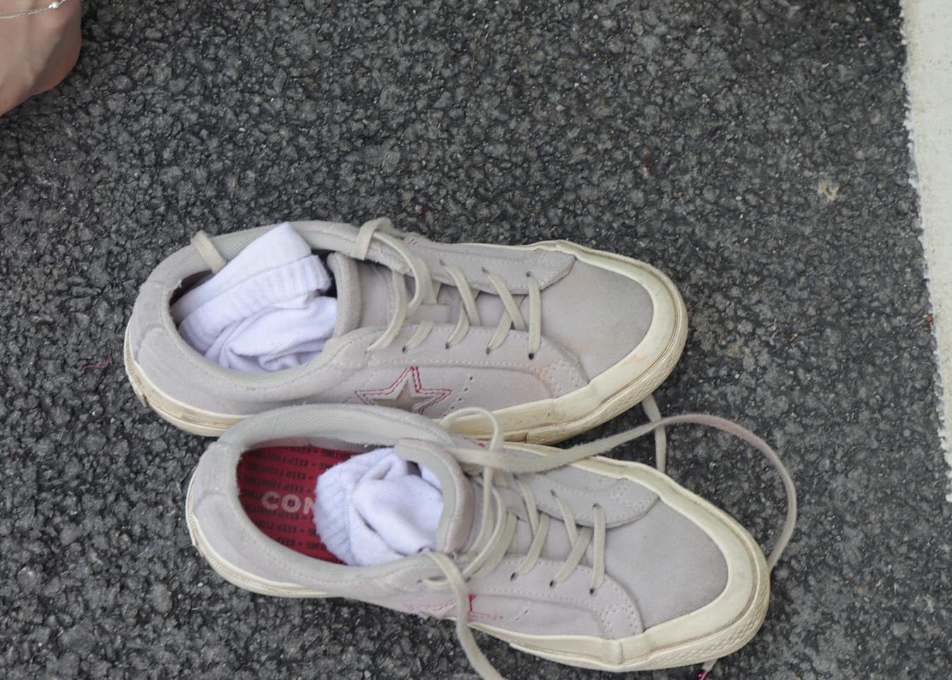 图片[37]-Pary摄影 NO.005 使出混身解数终于哄得表妹拍了套吊带美脚（1）[85P] – 速更版-美库