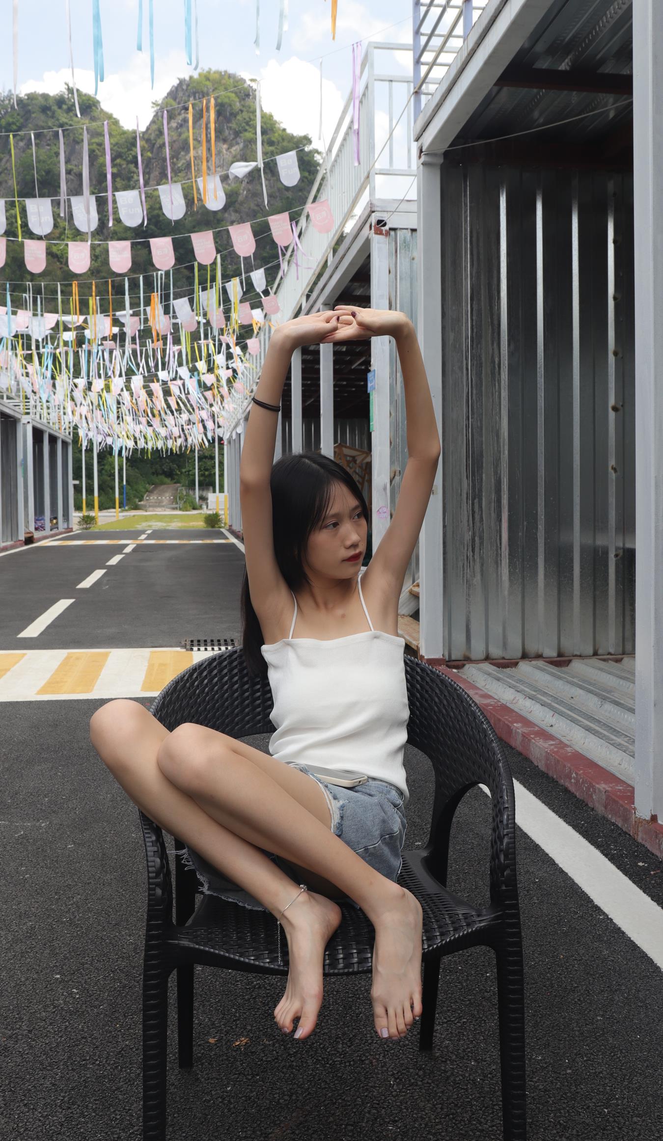 图片[12]-Pary摄影 NO.005 使出混身解数终于哄得表妹拍了套吊带美脚（2）[87P] – 速更版-美库