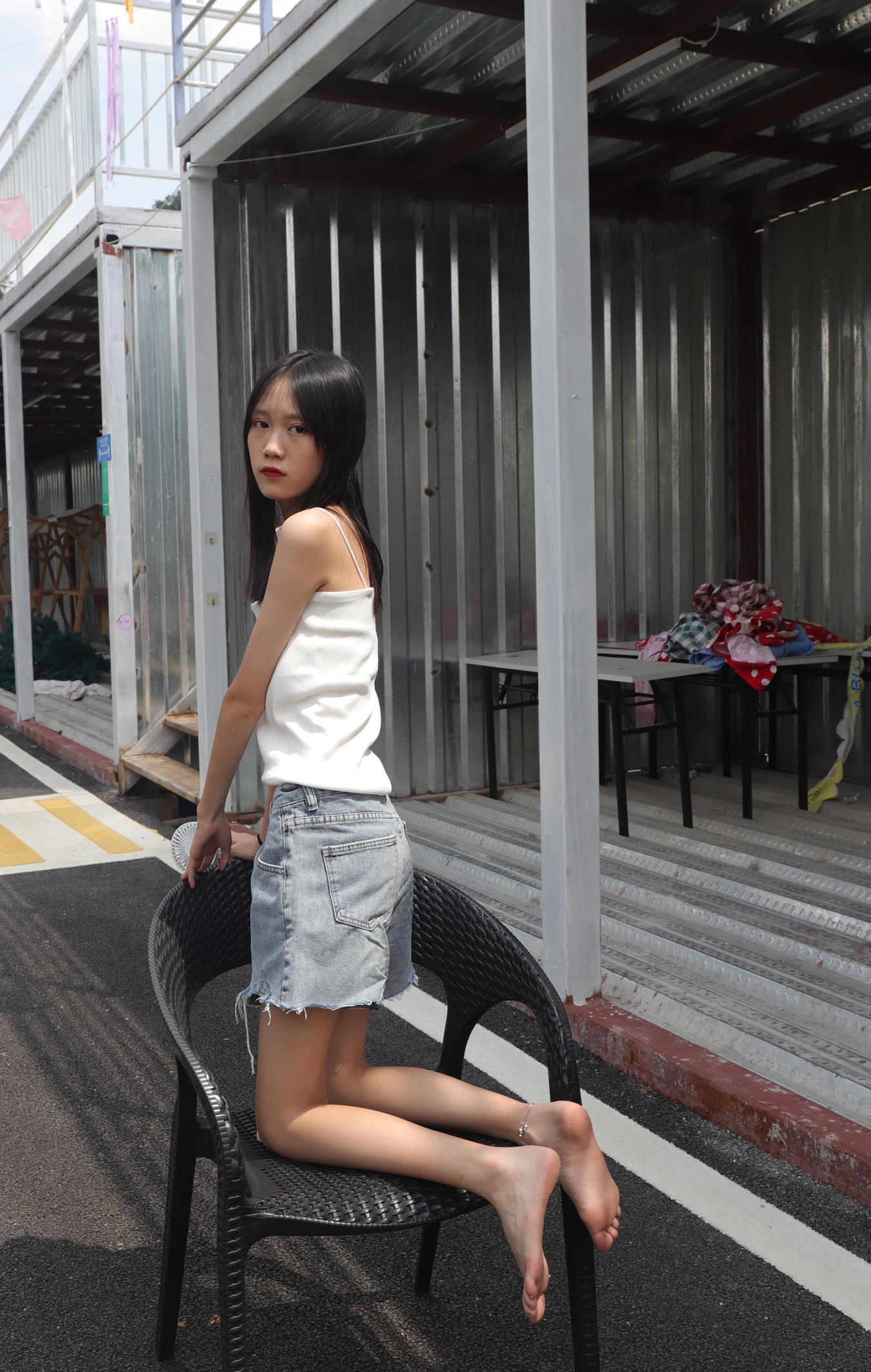 图片[17]-Pary摄影 NO.005 使出混身解数终于哄得表妹拍了套吊带美脚（2）[87P] – 速更版-美库