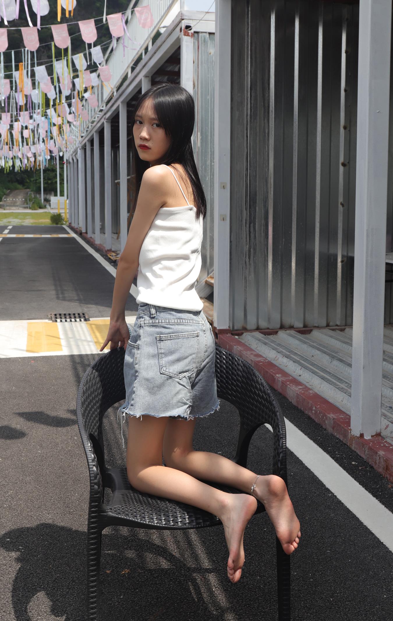 图片[18]-Pary摄影 NO.005 使出混身解数终于哄得表妹拍了套吊带美脚（2）[87P] – 速更版-美库