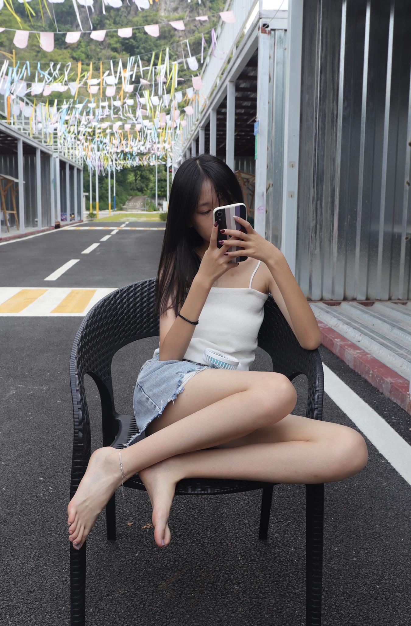 图片[74]-Pary摄影 NO.005 使出混身解数终于哄得表妹拍了套吊带美脚（1）[85P] – 速更版-美库