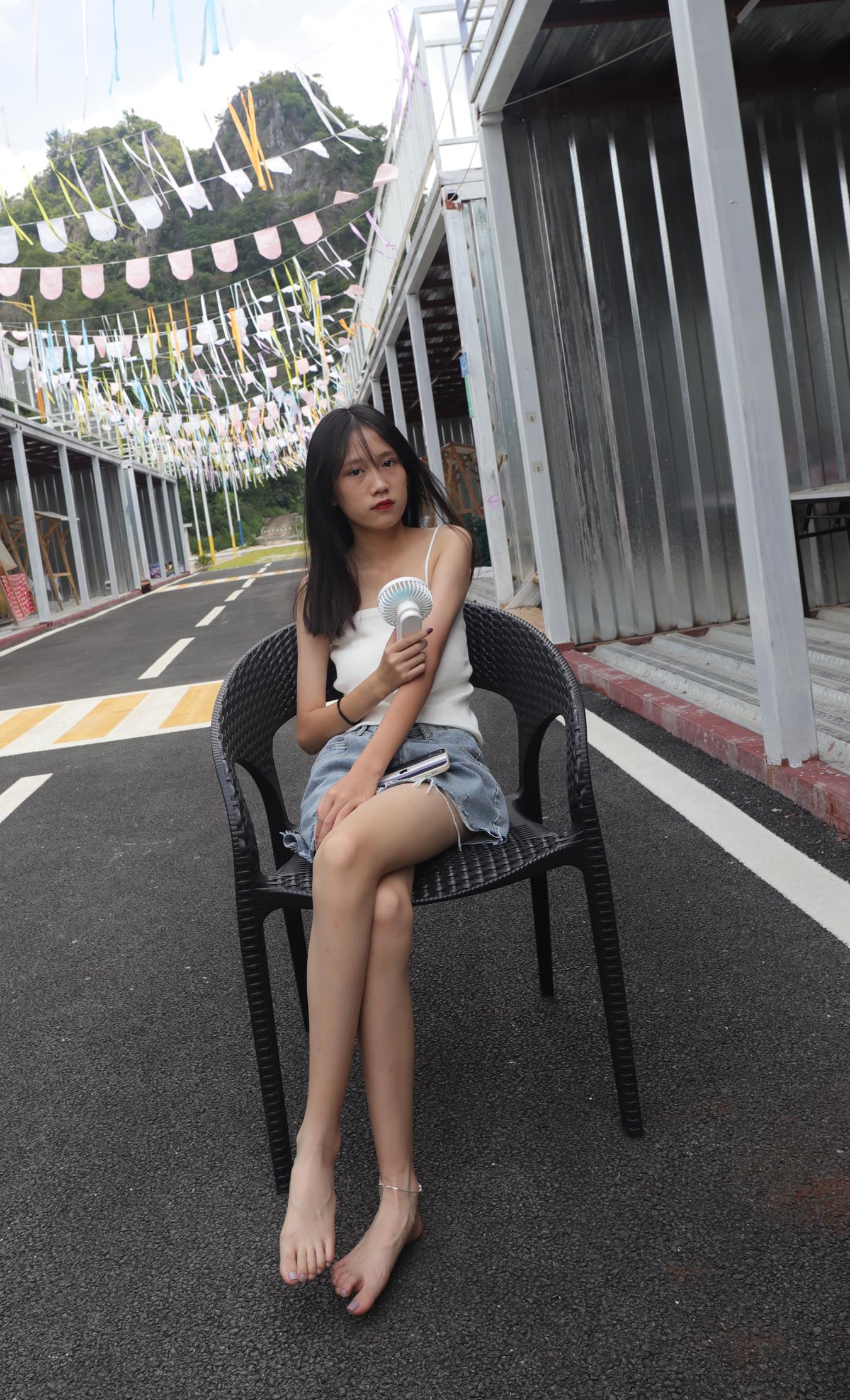 图片[79]-Pary摄影 NO.005 使出混身解数终于哄得表妹拍了套吊带美脚（1）[85P] – 速更版-美库