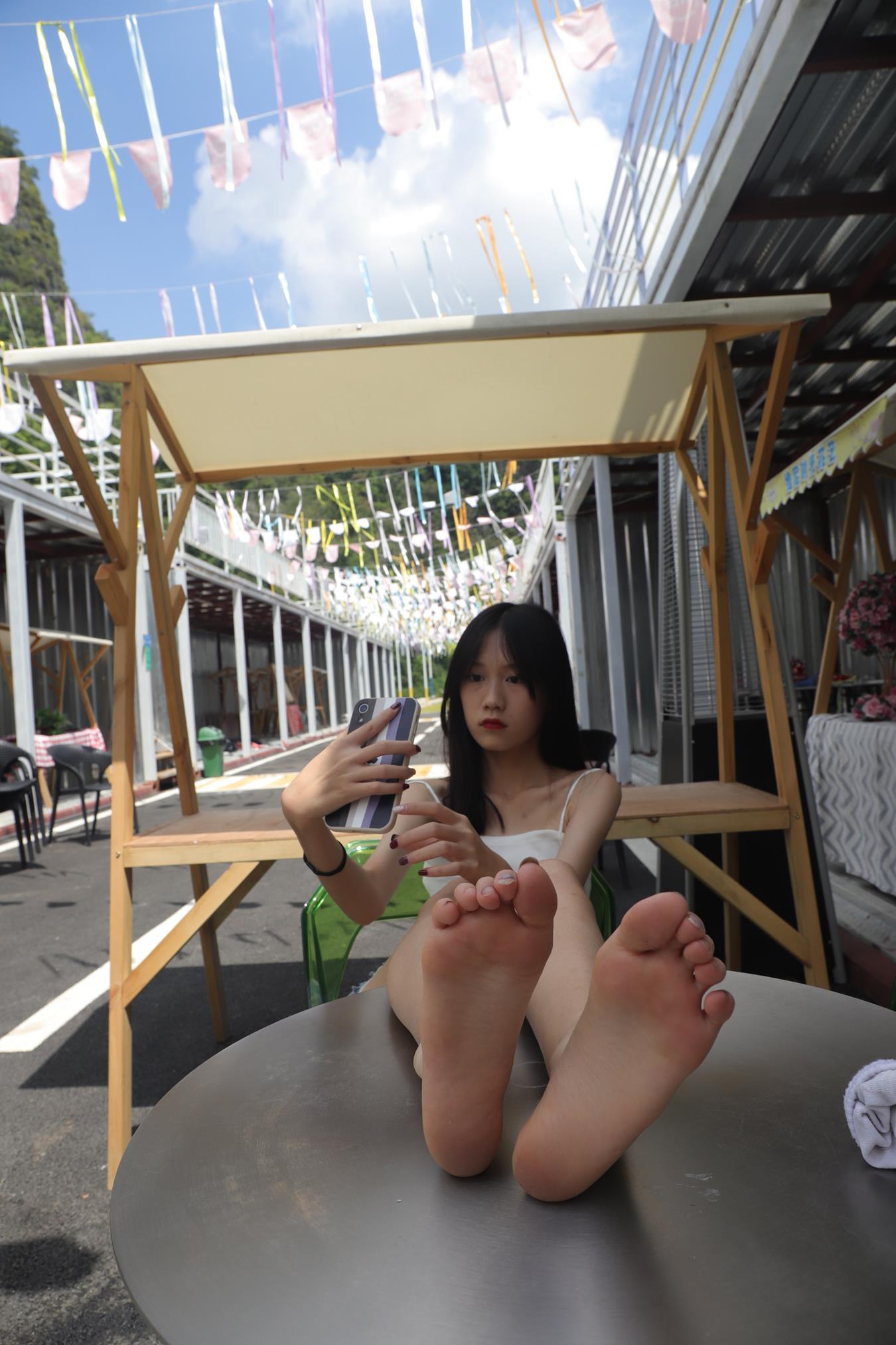 图片[54]-Pary摄影 NO.005 使出混身解数终于哄得表妹拍了套吊带美脚（2）[87P] – 速更版-美库