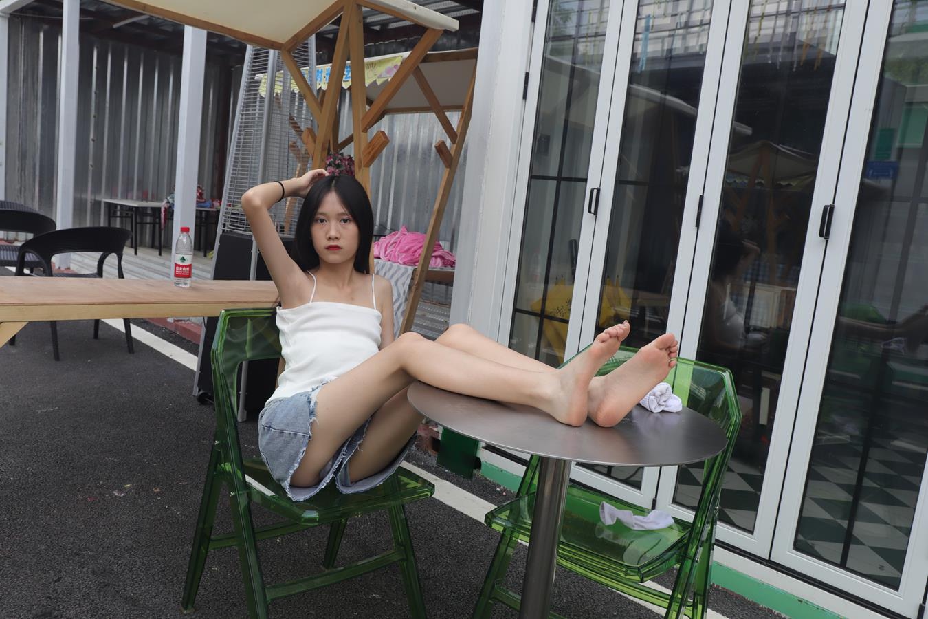 图片[64]-Pary摄影 NO.005 使出混身解数终于哄得表妹拍了套吊带美脚（2）[87P] – 速更版-美库