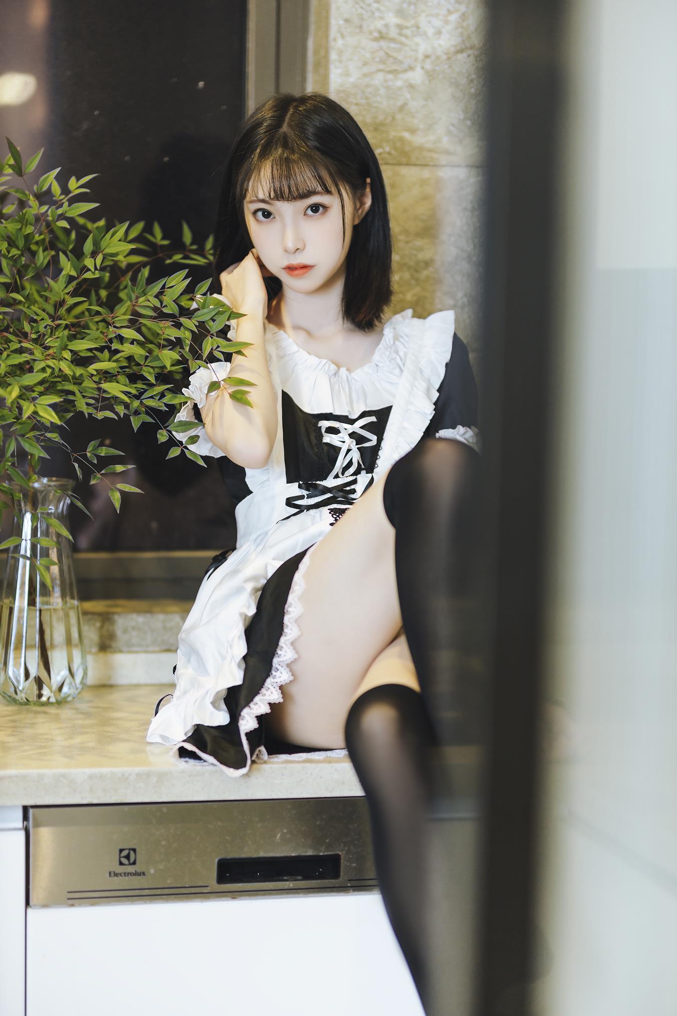 图片[37]-许岚(叁月life) – 短裙女仆[40P] – 速更版-美库