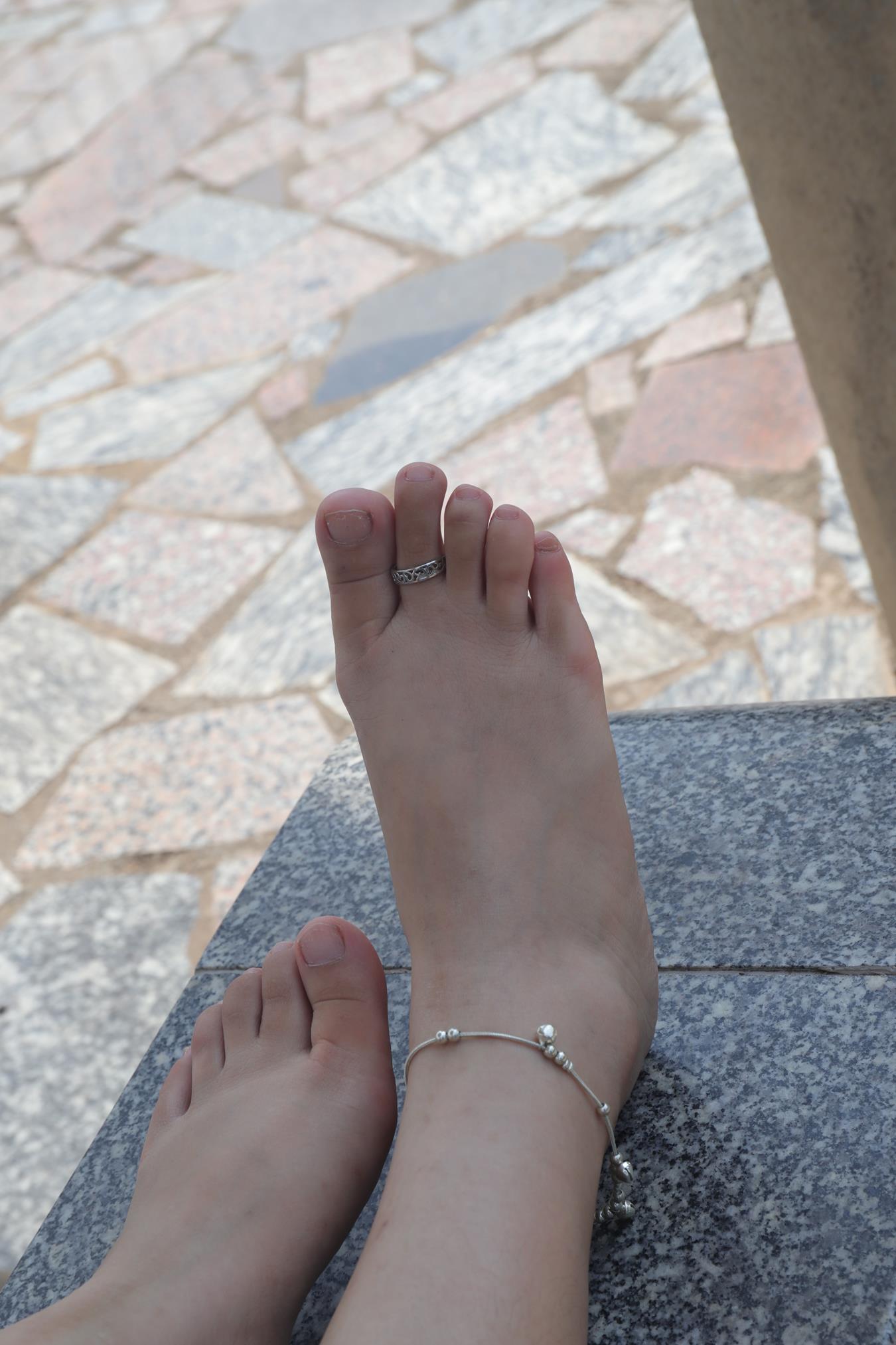 图片[17]-Pary摄影 NO.006 气质美少妇嫣茹在湖中亭大方秀脚[135P] – 速更版-美库