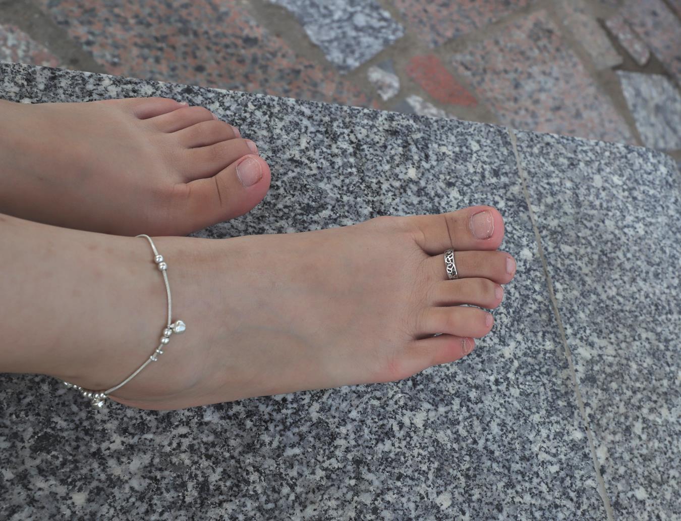 图片[58]-Pary摄影 NO.006 气质美少妇嫣茹在湖中亭大方秀脚[135P] – 速更版-美库