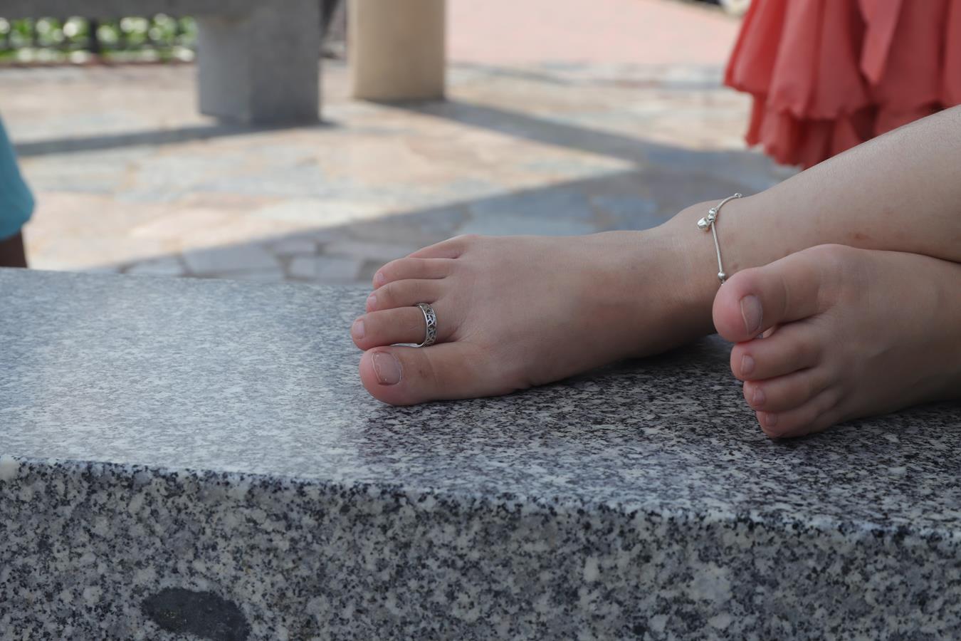 图片[90]-Pary摄影 NO.006 气质美少妇嫣茹在湖中亭大方秀脚[135P] – 速更版-美库