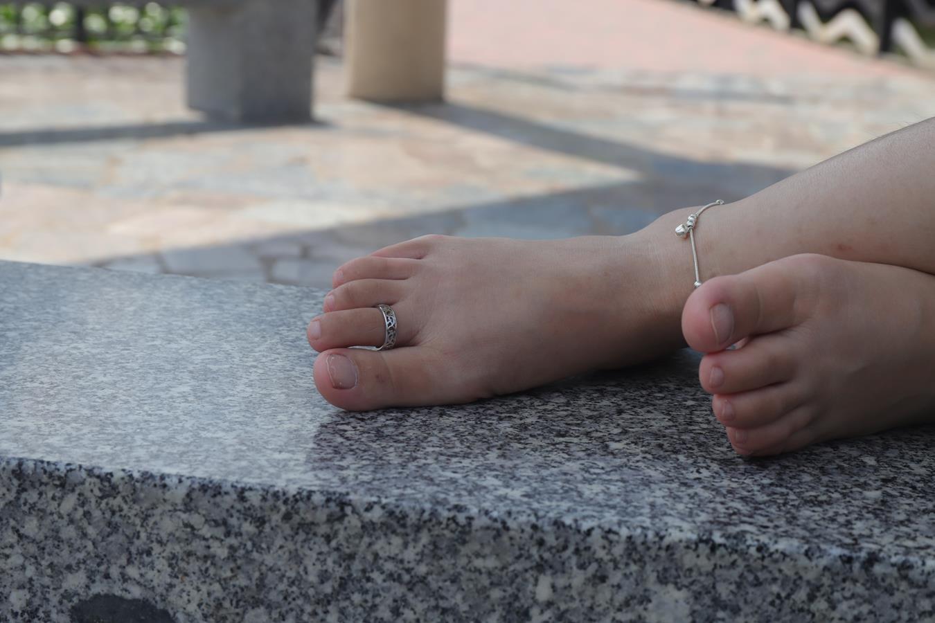 图片[91]-Pary摄影 NO.006 气质美少妇嫣茹在湖中亭大方秀脚[135P] – 速更版-美库