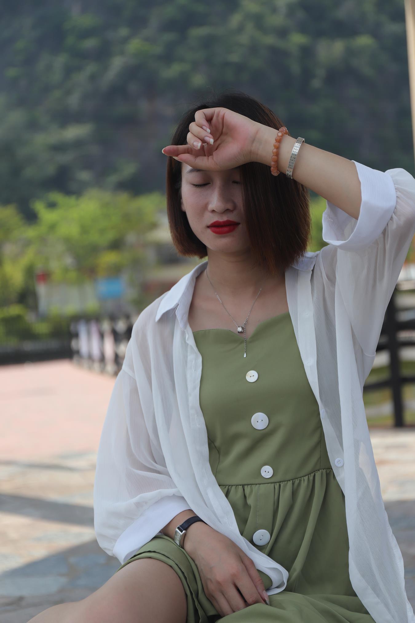 图片[113]-Pary摄影 NO.006 气质美少妇嫣茹在湖中亭大方秀脚[135P] – 速更版-美库