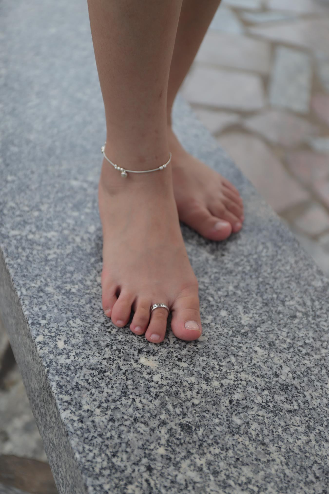 图片[121]-Pary摄影 NO.006 气质美少妇嫣茹在湖中亭大方秀脚[135P] – 速更版-美库