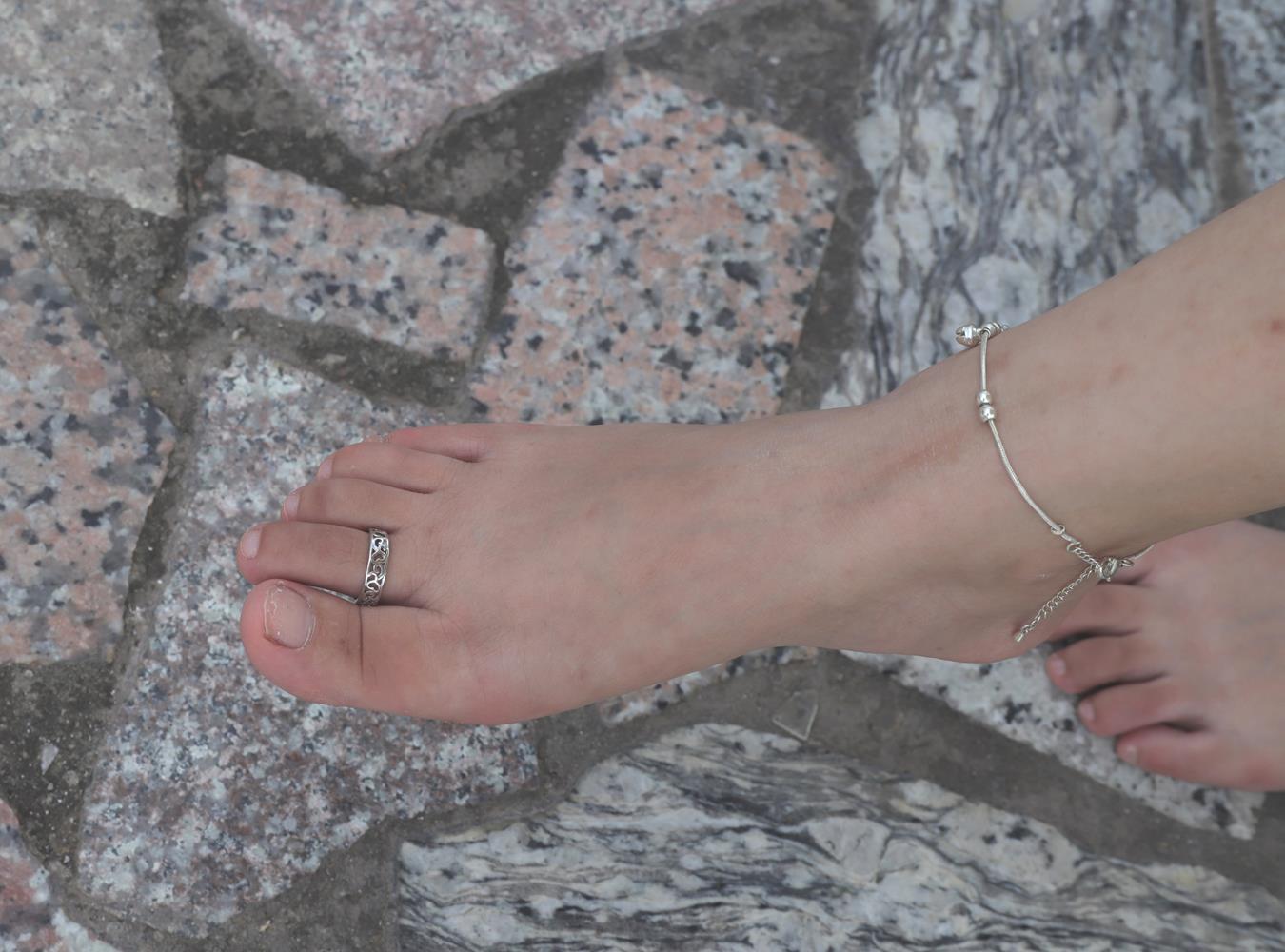 图片[134]-Pary摄影 NO.006 气质美少妇嫣茹在湖中亭大方秀脚[135P] – 速更版-美库