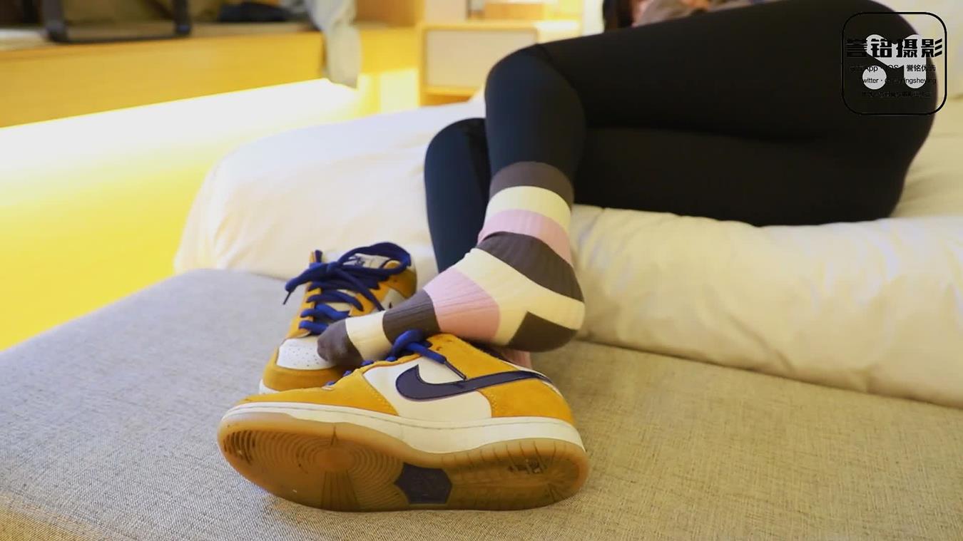 图片[20]-[誉铭传媒]袜足摄影 2022年《2022.12.01特约作品》[74P] – 速更版-美库