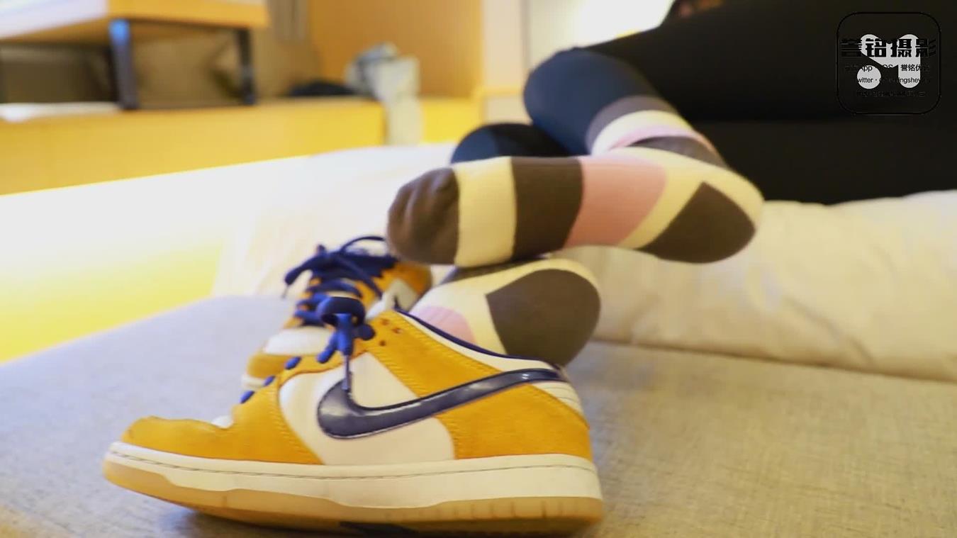 图片[23]-[誉铭传媒]袜足摄影 2022年《2022.12.01特约作品》[74P] – 速更版-美库