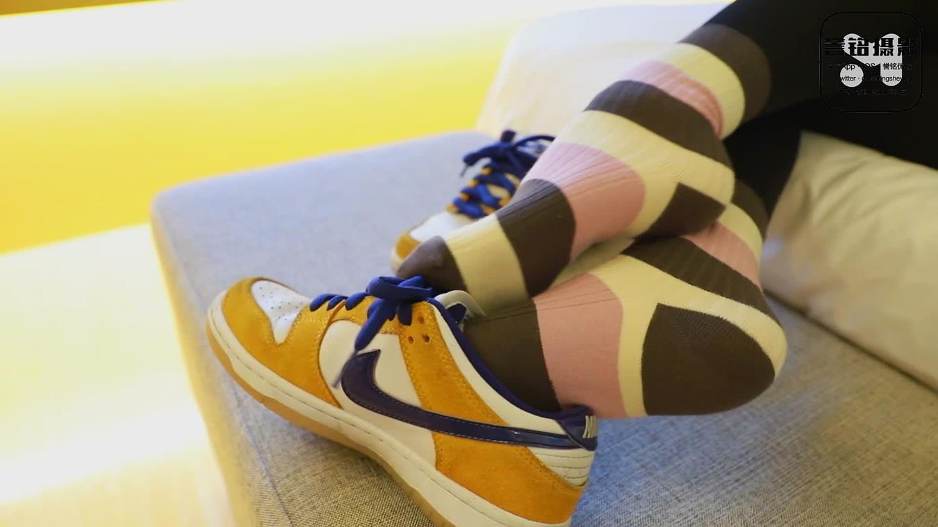 图片[24]-[誉铭传媒]袜足摄影 2022年《2022.12.01特约作品》[74P] – 速更版-美库